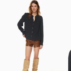 NWT Aritzia Wilfred Darling top